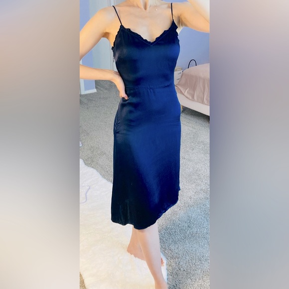 Aritzia Dresses & Skirts - Aritzia Wildfred silky ruffle slip dress